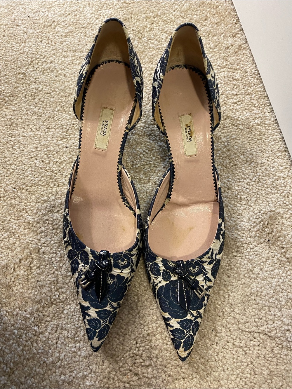 Prada floral print fabric and tassel kitten heel size 38.5